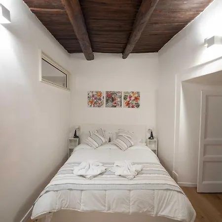 Angolo Bellini By Dimorra Apartment
