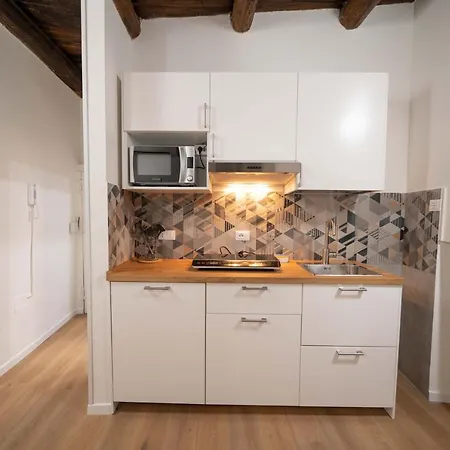 Angolo Bellini By Dimorra