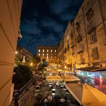 Angolo Bellini By Dimorra * Νάπολη